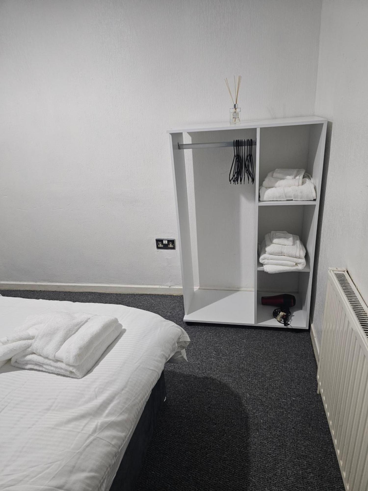 Apartment Your Happy Place-2 Bedroom House *
