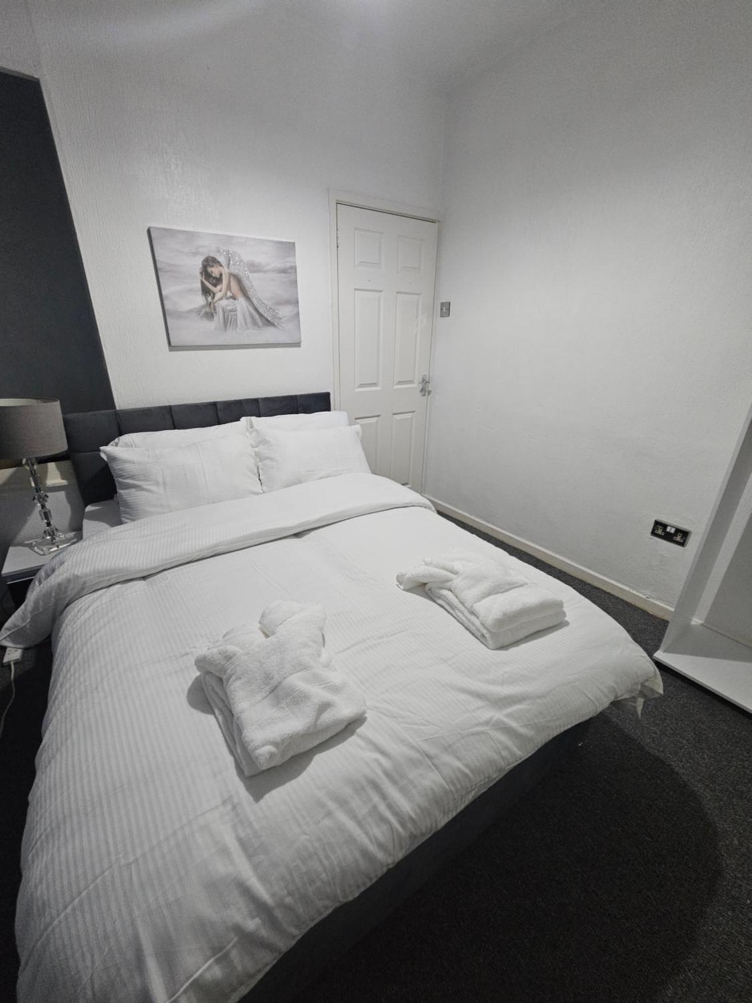 Your Happy Place-2 Bedroom House Apartment *