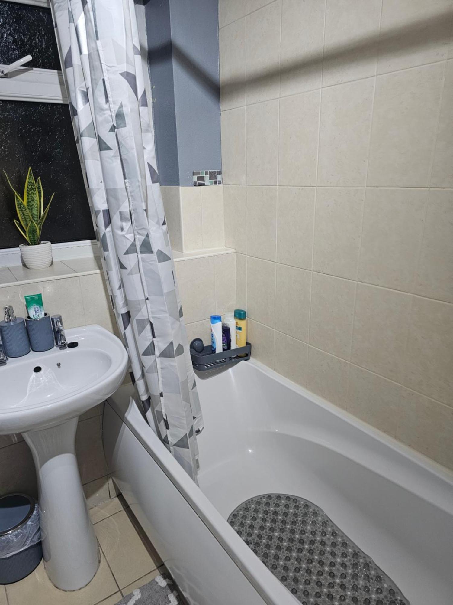 Your Happy Place-2 Bedroom House